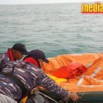 Koarmada III evakuasi 17 korban KM Putri Papua di perairan Sorong